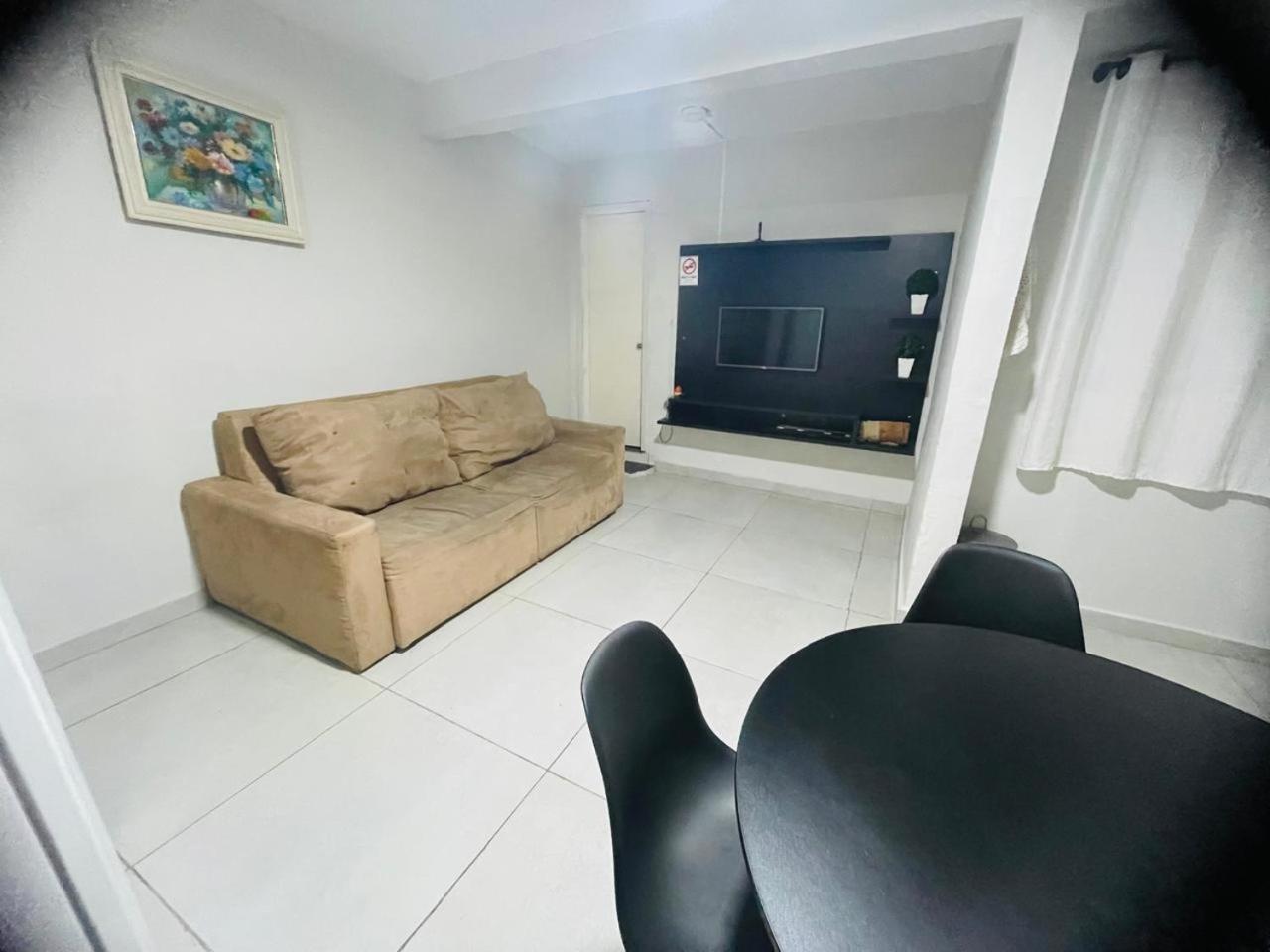 Casa Fundos Eco City 03 Simples E Confortavel Com 2 Quartos E Garagem Curitiba Buitenkant foto