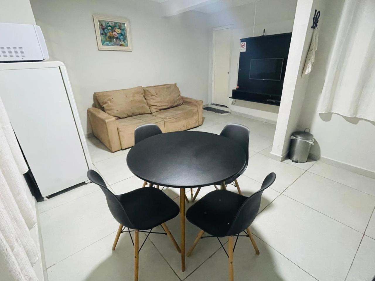 Casa Fundos Eco City 03 Simples E Confortavel Com 2 Quartos E Garagem Curitiba Buitenkant foto